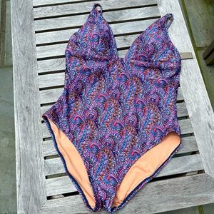 NWT J. Crew Plunge V-neck one-piece in Liberty Tropical Prince paisley Size 10